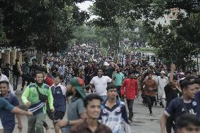 Bangladeshi People Celebrate After PM Fleeing - Dhaka