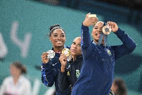 Paris 2024 - Gymnastics Floor - Podium Ceremony