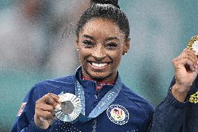 Paris 2024 - Gymnastics Floor - Podium Ceremony