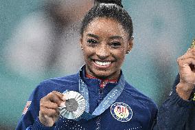 Paris 2024 - Gymnastics Floor - Podium Ceremony