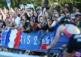 Paris 2024 - Mixed Relay Triathlon Illustrations