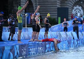 Paris 2024 - Mixed Relay Triathlon Illustrations