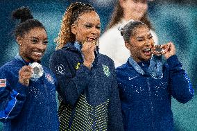 Paris 2024 - Gymnastics Floor - Podium Ceremony