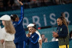 Paris 2024 - Gymnastics Floor - Podium Ceremony