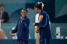 Paris 2024 - Gymnastics Floor - Podium Ceremony