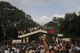 People Celebrates In Bangladesh