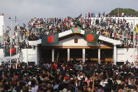 People Celebrates In Bangladesh