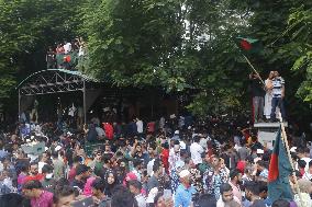 People Celebrates In Bangladesh