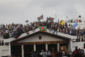 People Celebrates In Bangladesh