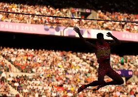 (PARIS2024) FRANCE-PARIS-OLY-ATHLETICS-POLE VAULT-MEN