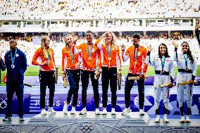 Paris 2024 - 4x400m Mixed Relay Medal Presentation