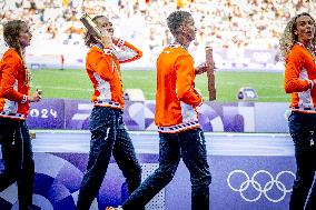 Paris 2024 - 4x400m Mixed Relay Medal Presentation