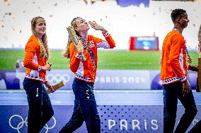 Paris 2024 - 4x400m Mixed Relay Medal Presentation