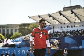 Paris 2024 - Fans welcome medalists at the Parc des Champions in Paris