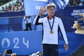 Paris 2024 - Fans welcome medalists at the Parc des Champions in Paris