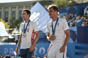 Paris 2024 - Fans welcome medalists at the Parc des Champions in Paris