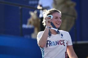 Paris 2024 - Fans welcome medalists at the Parc des Champions in Paris