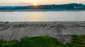 Yellow River Sand Painting