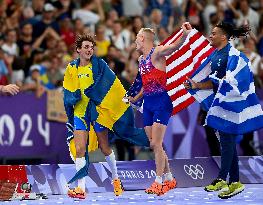 Paris 2024 - Duplantis Breaks Pole Vault World Record On Way To Gold