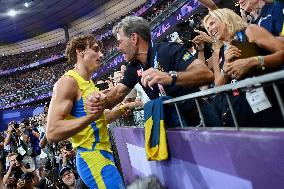 Paris 2024 - Duplantis Breaks Pole Vault World Record On Way To Gold