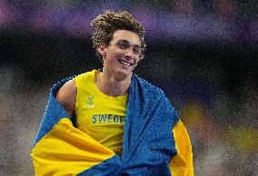 Paris 2024 - Duplantis Breaks Pole Vault World Record On Way To Gold