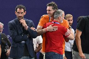 Paris 2024 - King Felipe Watches Basketball 3x3