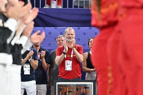 Paris 2024 - King Felipe Watches Basketball 3x3