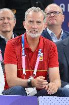 Paris 2024 - King Felipe Watches Basketball 3x3