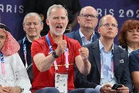 Paris 2024 - King Felipe Watches Basketball 3x3