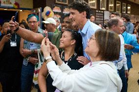 Trudeau Attends Folklorama Filipino Pavilion - Winnipeg