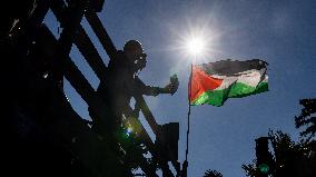 San Francisco Pro-Palestine Demonstration Marking 300 Days Of Israel's Bombardment Of Gaza