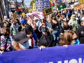 San Francisco Pro-Palestine Demonstration Marking 300 Days Of Israel's Bombardment Of Gaza