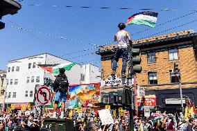 San Francisco Pro-Palestine Demonstration Marking 300 Days Of Israel's Bombardment Of Gaza