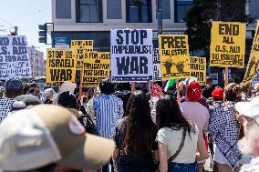 San Francisco Pro-Palestine Demonstration Marking 300 Days Of Israel's Bombardment Of Gaza