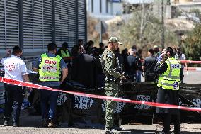 Israeli First Responders Attend Stabbing Scene at Jerusalem Checkpoint