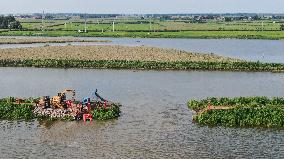 (SpotNews)CHINA-LIAONING-TIELING-RIVER EMBANKMENT-BREACH (CN)