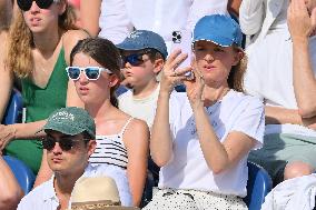 Paris 2024 - Jumping - Delphine Arnault In The Stands