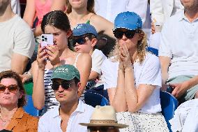 Paris 2024 - Jumping - Delphine Arnault In The Stands