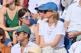 Paris 2024 - Jumping - Delphine Arnault In The Stands