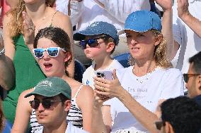 Paris 2024 - Jumping - Delphine Arnault In The Stands