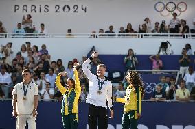 Paris 2024 - Fans cheer medalists at the Parc des Champions in Paris FA