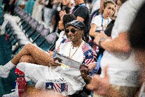 Paris 2024 - Basketball - Snoop Dogg at USA v Brazil