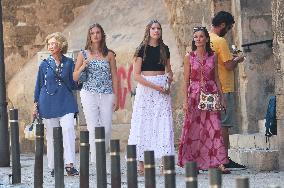 Spanish Queens And Princesses Out Shopping - Mallorca