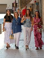 Spanish Queens And Princesses Out Shopping - Mallorca