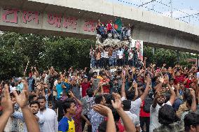 Anti-Government Protesters Celebrations In Dhaka, Bangladesh