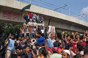 Anti-Government Protesters Celebrations In Dhaka, Bangladesh