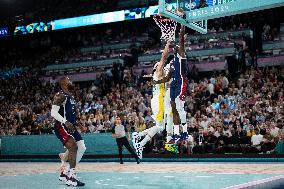 Paris 2024 - men's quarterfinal basketball match between Brazil and the USA