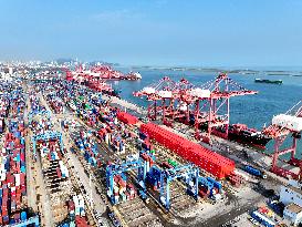 China Import And Export of Goods Trade Increased