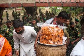 Dhaka A Day Ffter PM Fleeing - Bangladesh