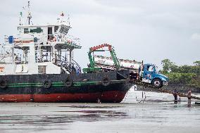 Buenaventura Port Daily Life